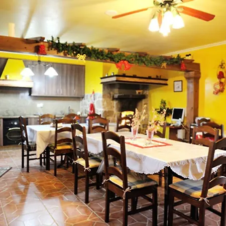 Os Carballos Country house