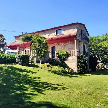Country house Os Carballos
