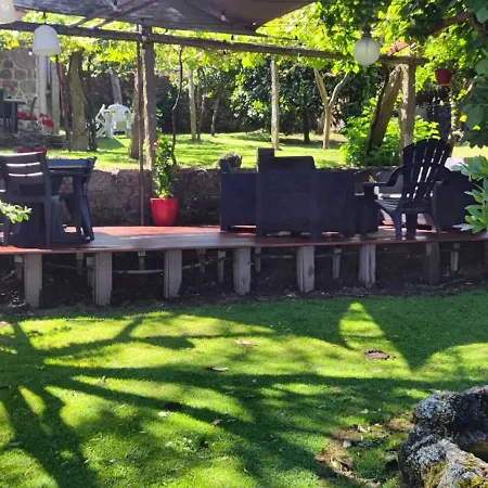 Os Carballos Country house *