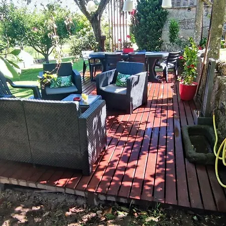 Country house Os Carballos *