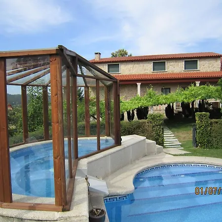 Country house Os Carballos