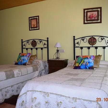 Country house Os Carballos