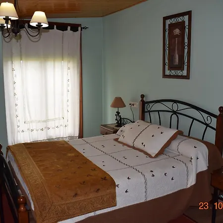 Os Carballos Country house *