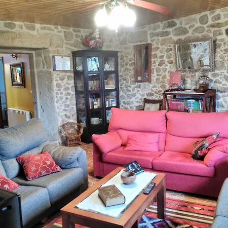 Os Carballos Country house *